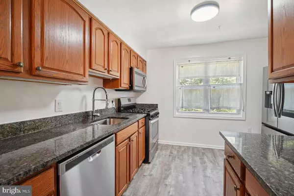 Rockville, MD 20850,838 COLLEGE PKWY #11-838
