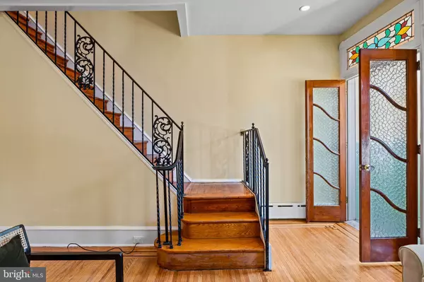 Philadelphia, PA 19148,1303 W PORTER ST