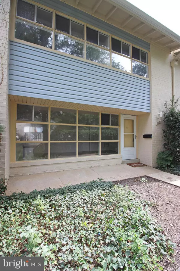 7813 WINONA CT,  Annandale,  VA 22003