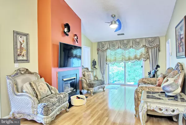 Reisterstown, MD 21136,534 KENNINGTON RD #534