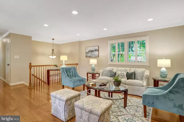 Dunn Loring, VA 22027,2503 BRIGHT WOOD DR