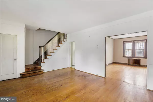 Baltimore, MD 21229,12 N ROSEDALE ST