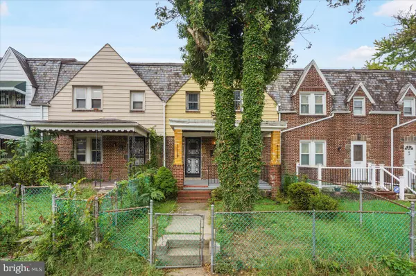 Baltimore, MD 21229,12 N ROSEDALE ST