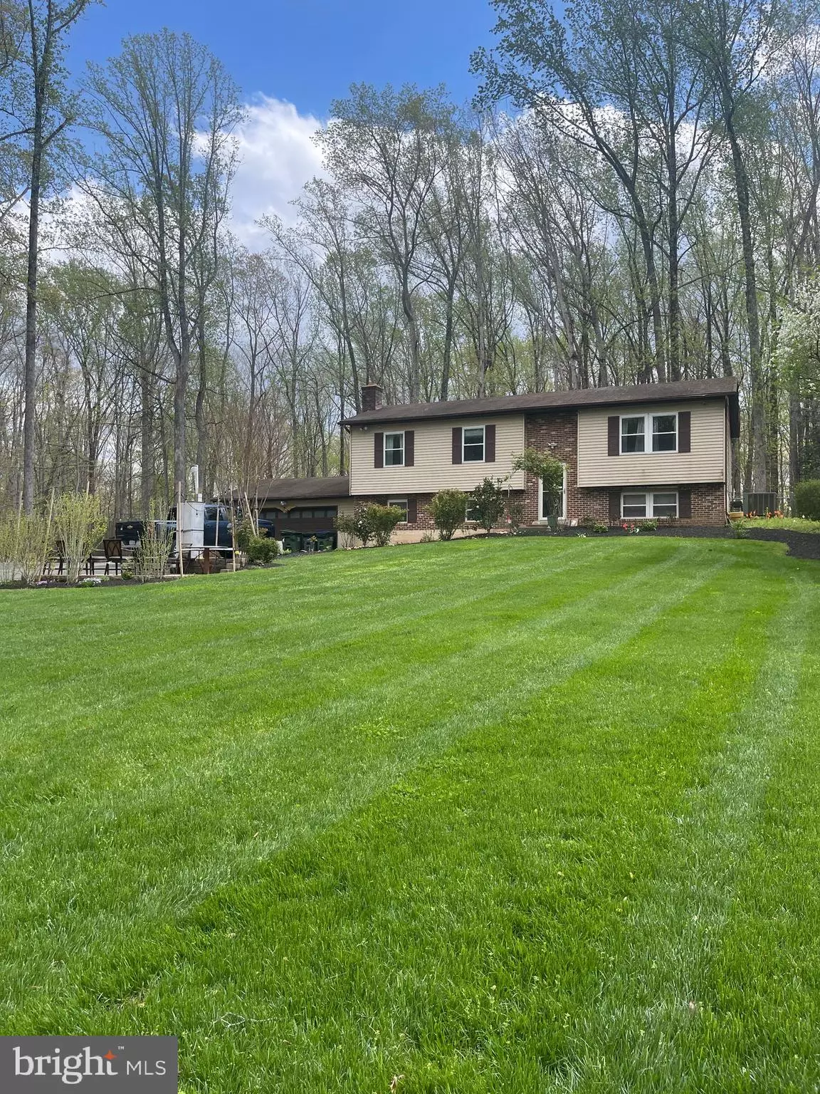 Nokesville, VA 20181,8807 DOUG DR