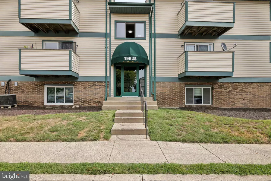 19625 GUNNERS BRANCH RD #912 #B, Germantown, MD 20876