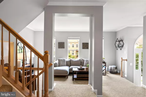 Sterling, VA 20165,21169 MILLWOOD SQ