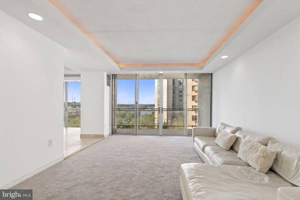 Philadelphia, PA 19103,2301 CHERRY ST #6F