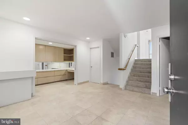 Philadelphia, PA 19103,2301 CHERRY ST #5F