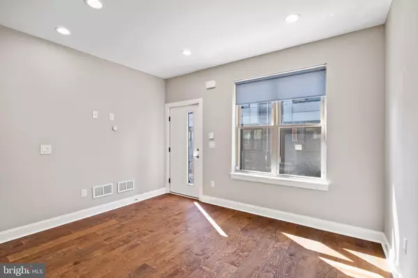 Philadelphia, PA 19121,1711 W SEYBERT ST