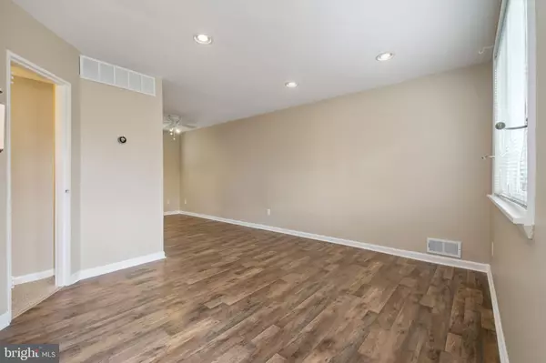 Laurel, MD 20707,1016 PHILLIP POWERS DR