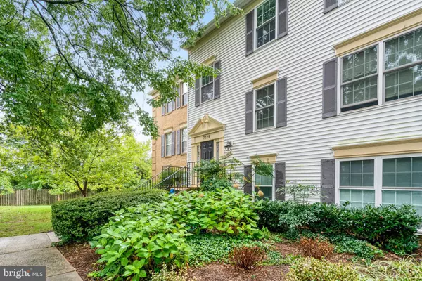 Falls Church, VA 22042,7729 INVERSHAM DR #154