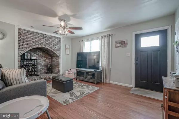 Pennsville, NJ 08070,25 ELIZABETH DR