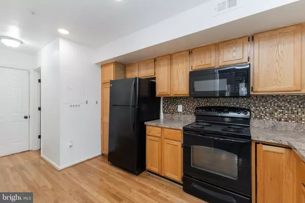 Upper Marlboro, MD 20772,13942 KING GREGORY WAY