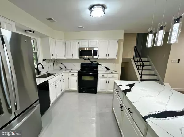 Capitol Heights, MD 20743,501 QUARRY PL