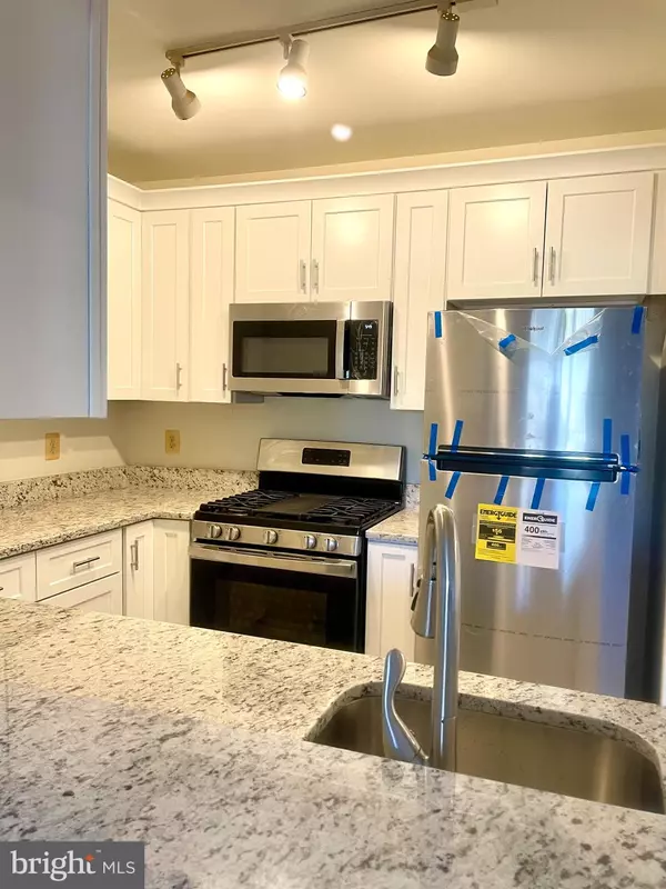 Ashburn, VA 20147,20292 BEECHWOOD TER #201