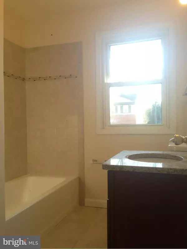 Lanham, MD 20706,7208 POWHATAN ST