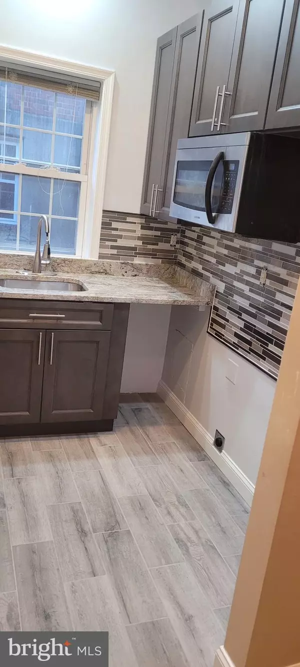 Washington, DC 20019,4202 GRANT ST NE #301