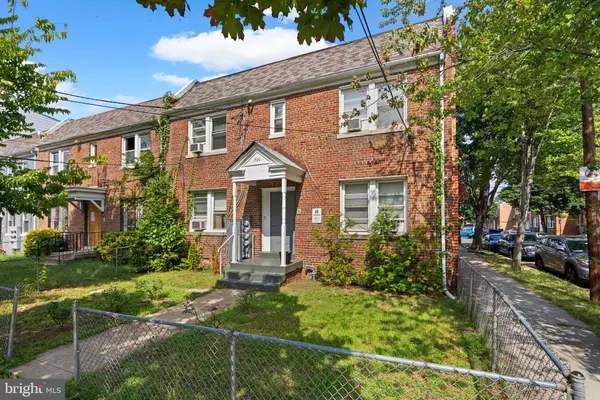 Washington, DC 20020,1720 R ST SE