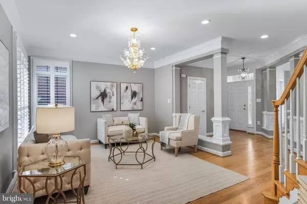 Fairfax, VA 22030,10087 DANIELS RUN WAY