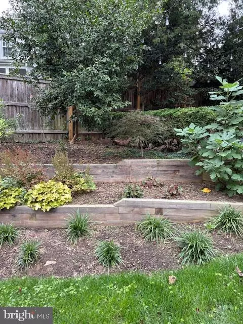 Bethesda, MD 20814,5303 GLENWOOD RD