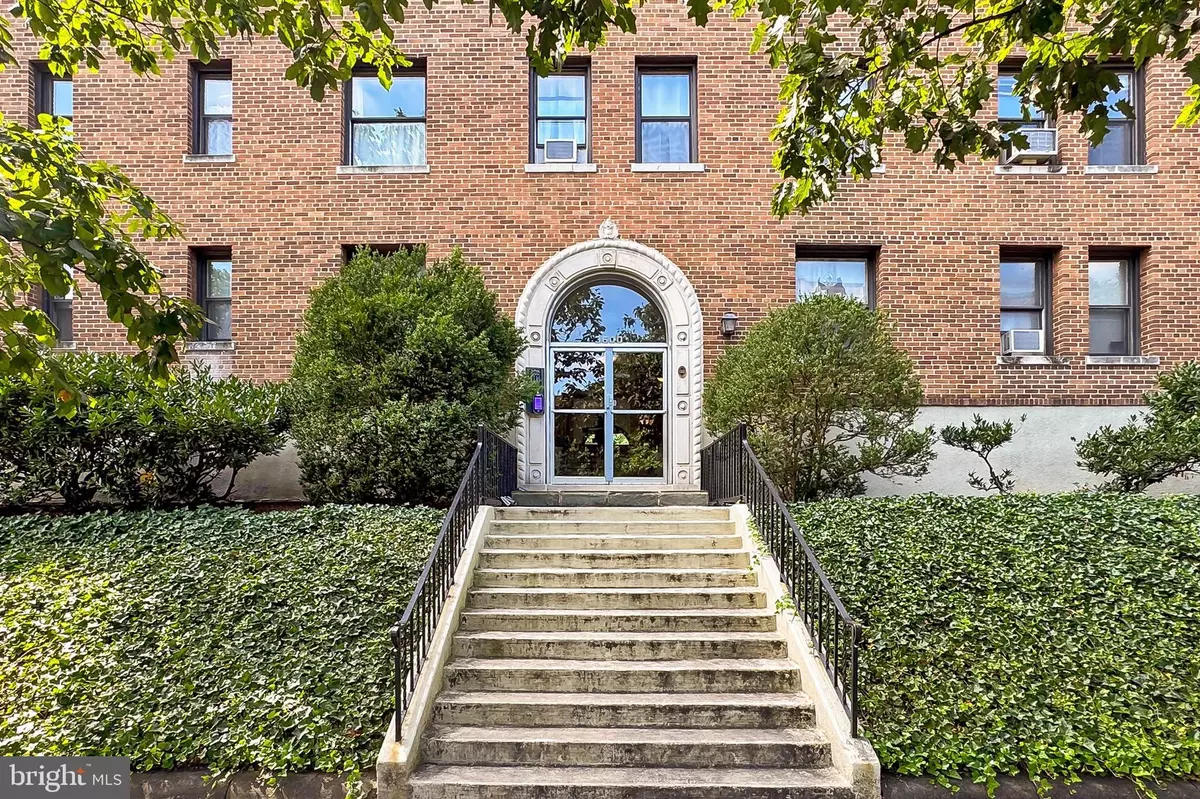 Washington, DC 20008,3600 CONNECTICUT AVE NW #105