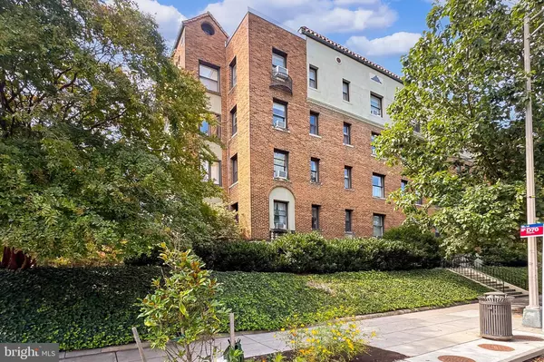 Washington, DC 20008,3600 CONNECTICUT AVE NW #105