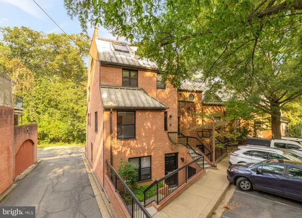 Washington, DC 20010,3499 17TH ST NW #1