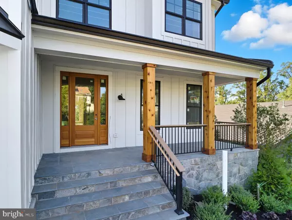 Falls Church, VA 22043,1945 LEONARD RD