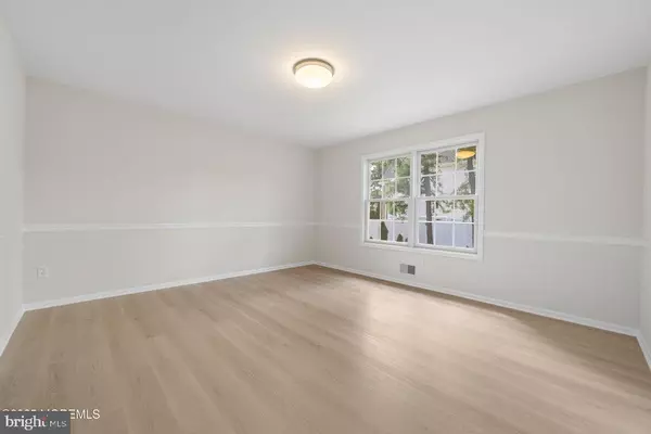 Forked River, NJ 08731,1445 ARGONNE AVE