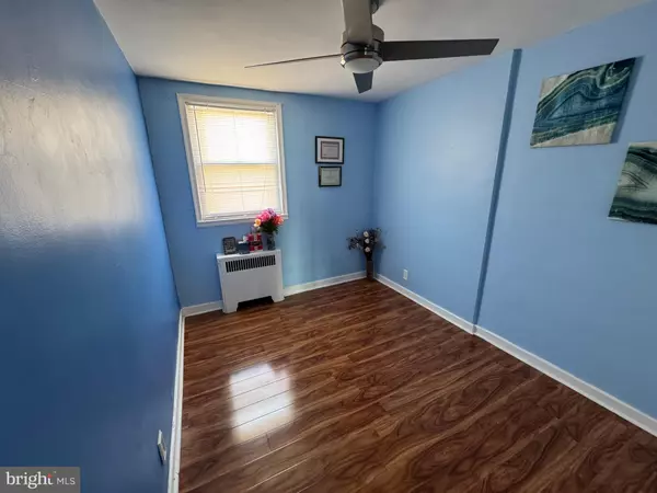 Philadelphia, PA 19150,1301 E UPSAL ST