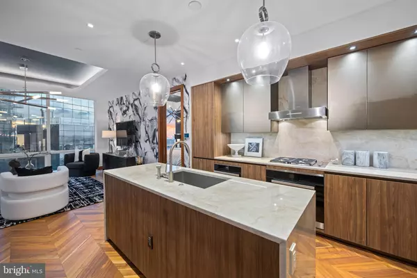 300 INTERNATIONAL DR #2306, Baltimore, MD 21202