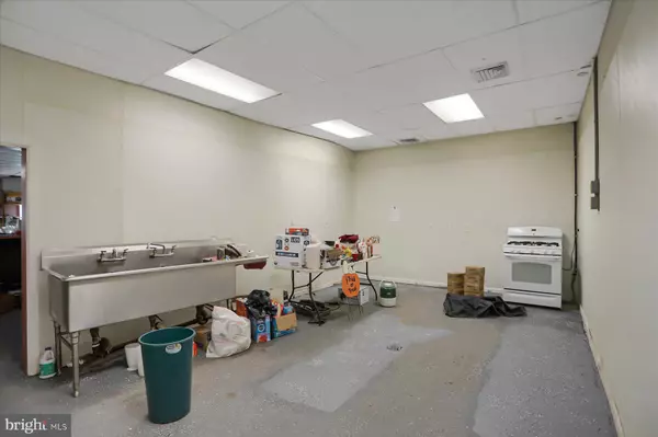 Milton, PA 17847,8265 STATE ROUTE 405