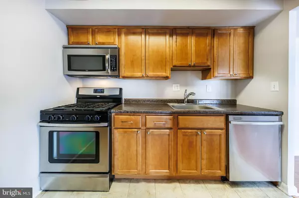 Alexandria, VA 22303,2630 WAGON DR #294
