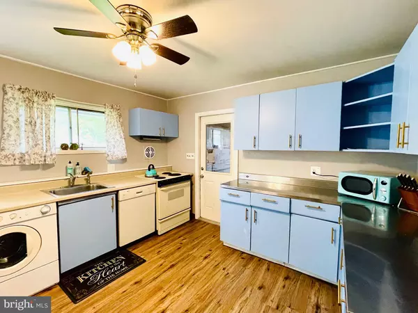 Levittown, PA 19056,51 SECKELPEAR RD