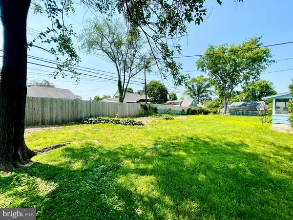 Levittown, PA 19056,51 SECKELPEAR RD