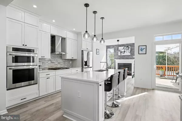 8298 JAKE PL, Alexandria, VA 22309