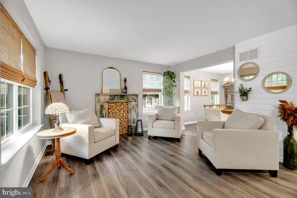 Mount Laurel, NJ 08054,107 WOOLMANS LN