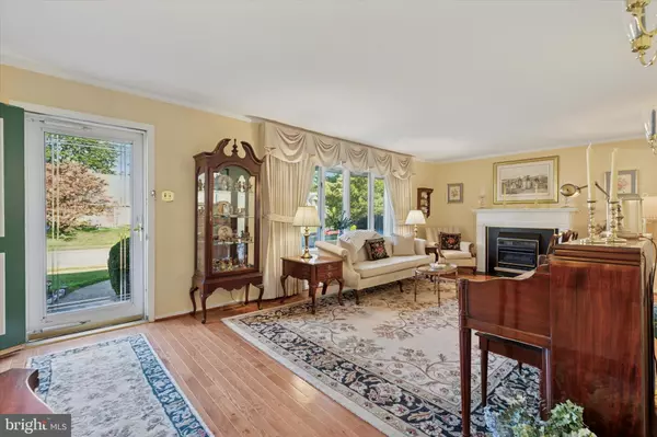 Oreland, PA 19075,324 VALLEY RD