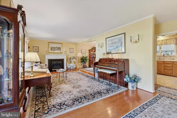 Oreland, PA 19075,324 VALLEY RD