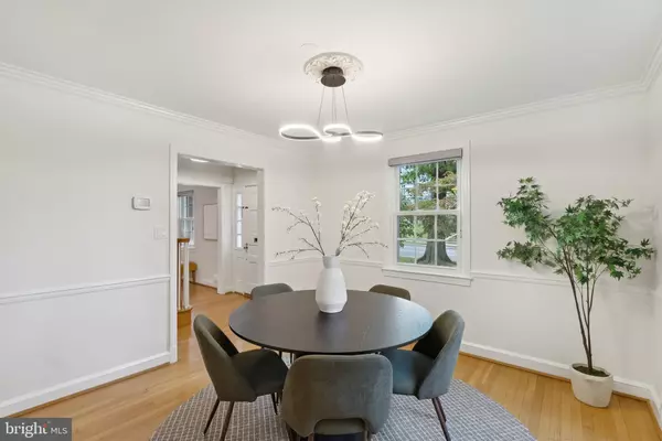 Washington, DC 20015,5865 NEBRASKA AVE NW