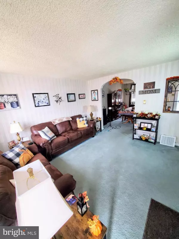 Philadelphia, PA 19124,4245 J ST
