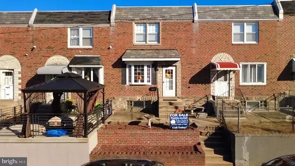 4245 J ST, Philadelphia, PA 19124