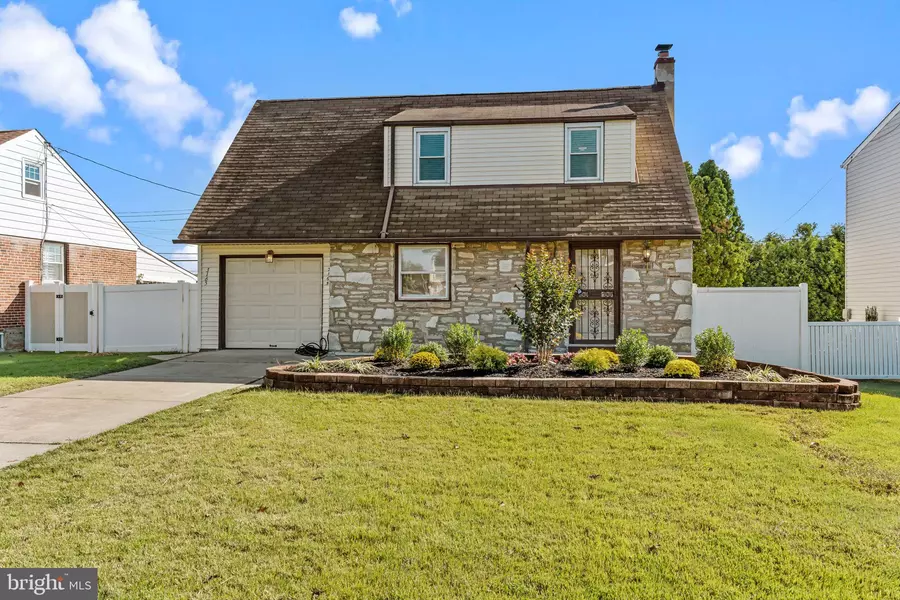 3165 WESTON ST, Philadelphia, PA 19136