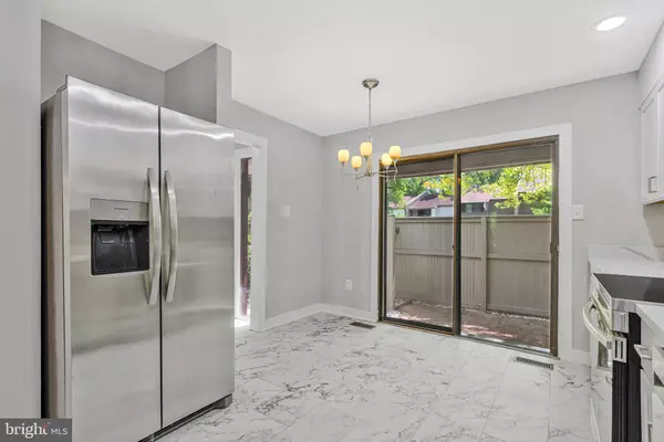 Reston, VA 20191,2037 WETHERSFIELD CT