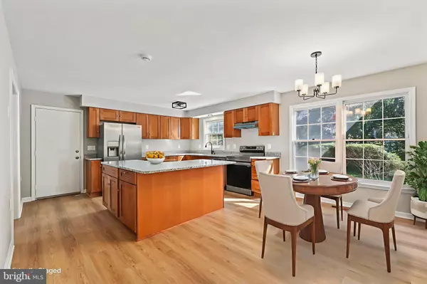 Manassas, VA 20112,10413 LABRADOR LOOP