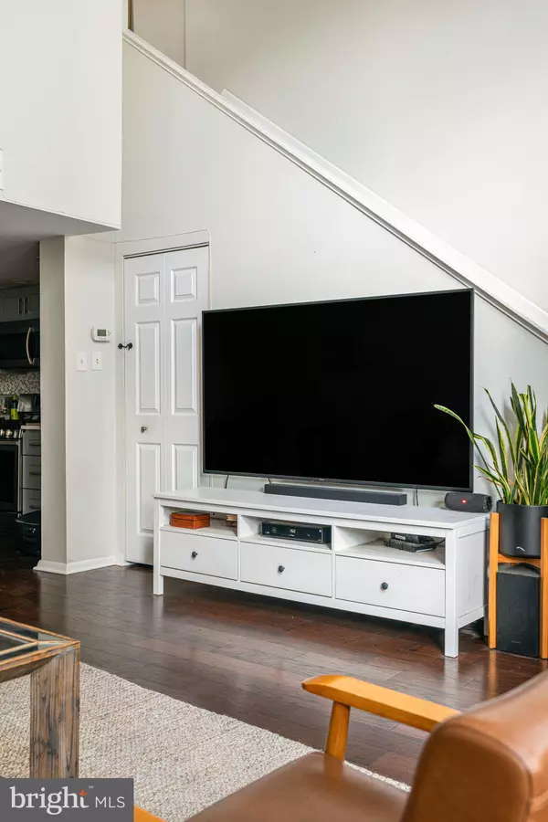 Philadelphia, PA 19106,528 MANNING WALK #7