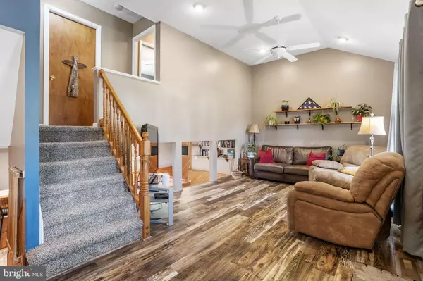 Delran, NJ 08075,810 COLBY AVE