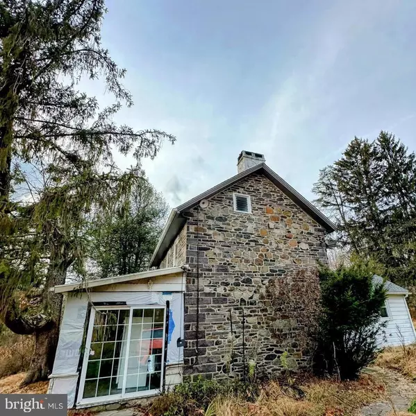 1885 MOUNTAINVIEW DR, Quakertown, PA 18951