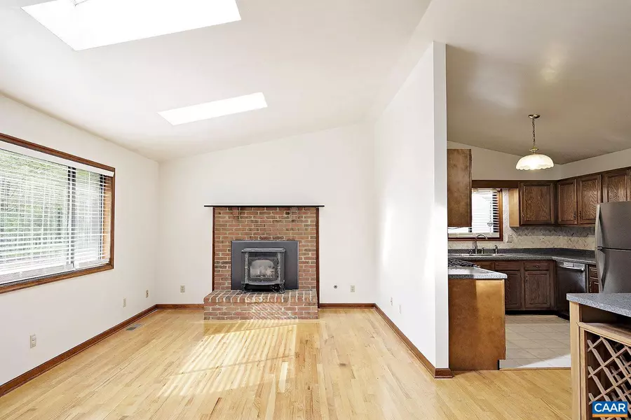 7160 BURNT MOUNTAIN RD, Afton, VA 22920