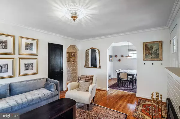 Falls Church, VA 22042,2903 BROOK DR